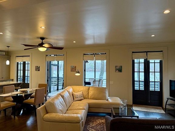 4th image of 1413 River Rd