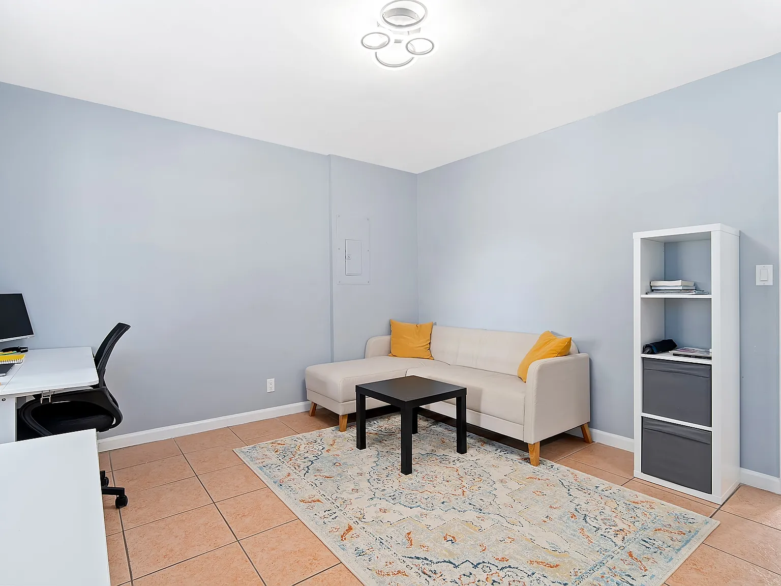 1 bed, 500 sqft, $1,800 — Photo 3