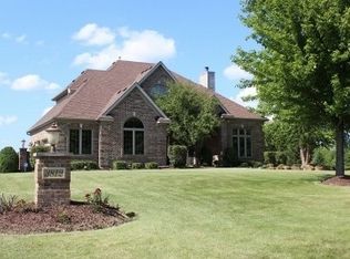 3812 Redwood Ct, Spring Grove, IL 60081