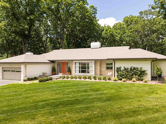 3rd image of 157 Woodland Dr
