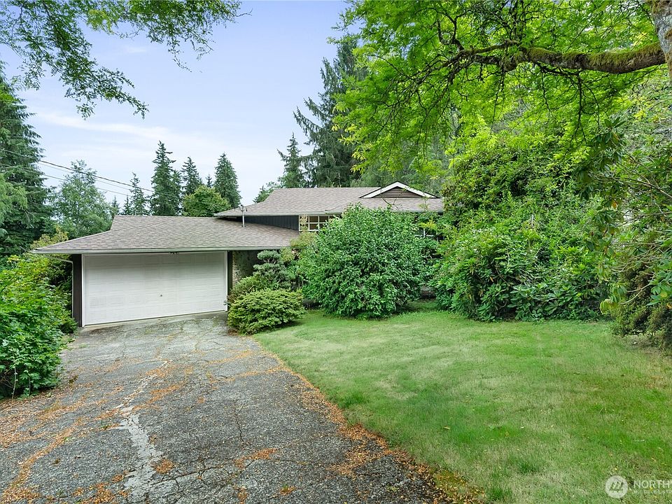 1st image of 805 Valley View Way