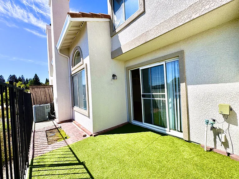 4378 Conejo Dr — Photo 15