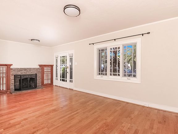4th image of 3330-3336 31st St #3330