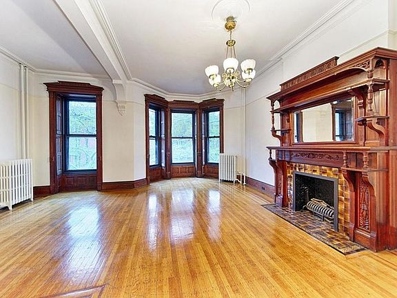 2nd image of 783 Carroll St