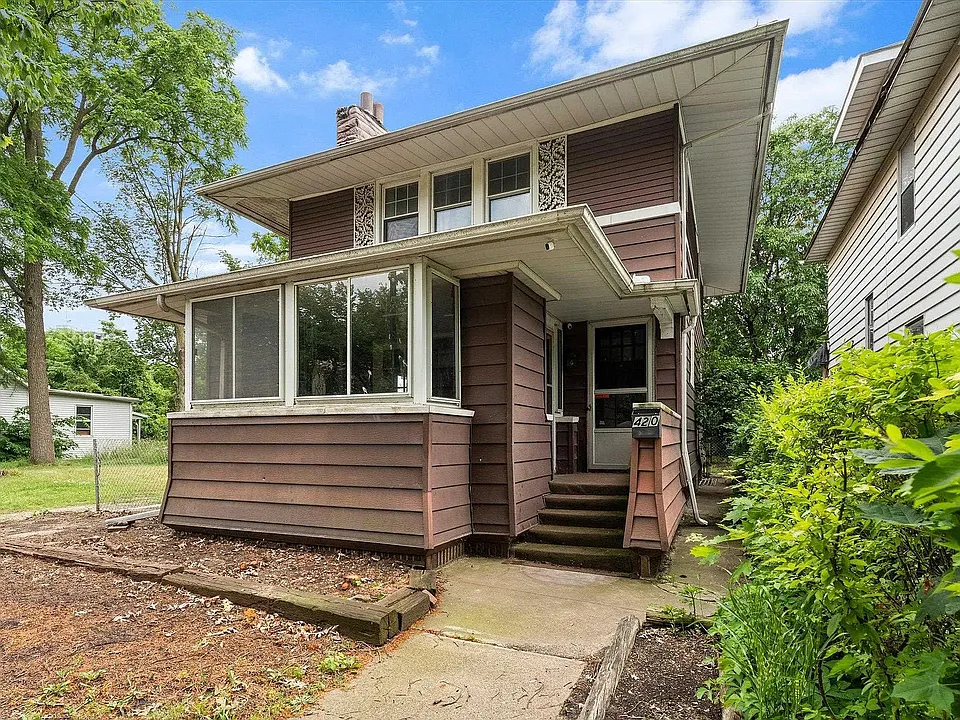 420 W Madison St