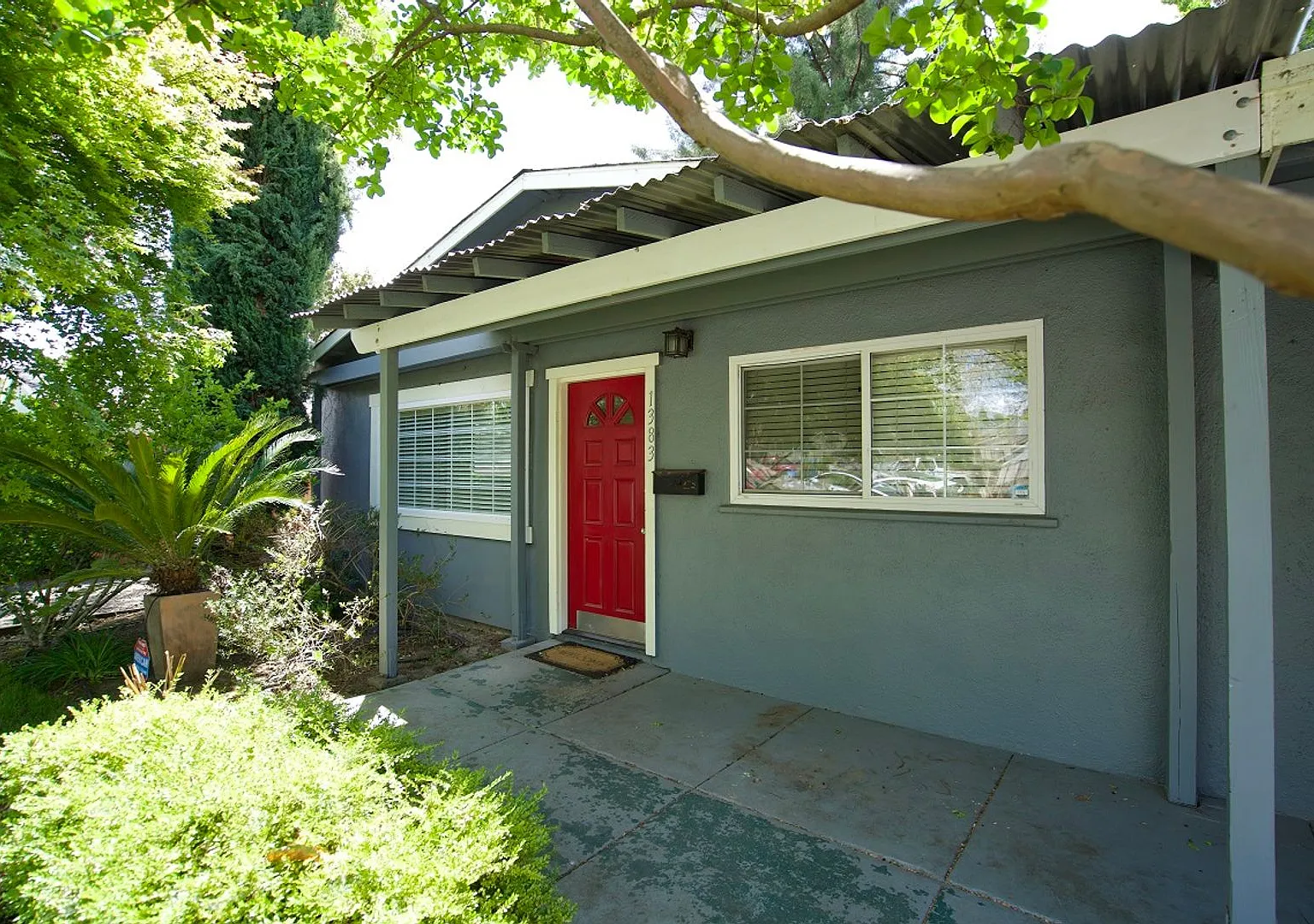 Charming Three Bedroom Downtown Napa Home — Photo 2