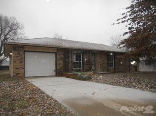 206 N Wynwood Ave, Republic, MO 65738