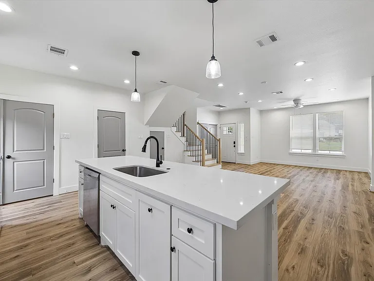 2749 Redrock St #B — Photo 10