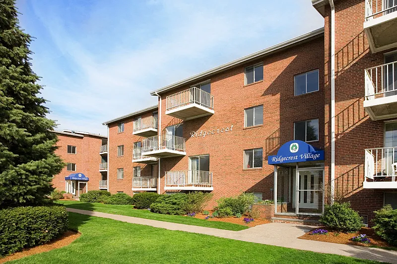 Ridgecrest Village: The Garden