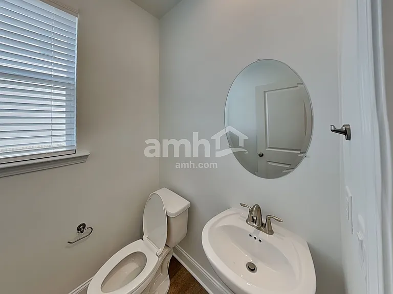 945 Carnelian Ln — Photo 9