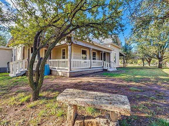 3rd image of 201 Ratliff Rd