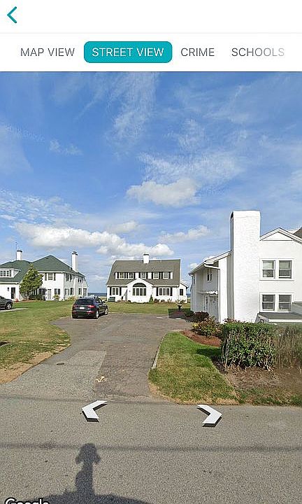 Street view of property 