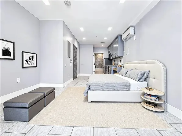 565 Midwood Street image 1 of 5