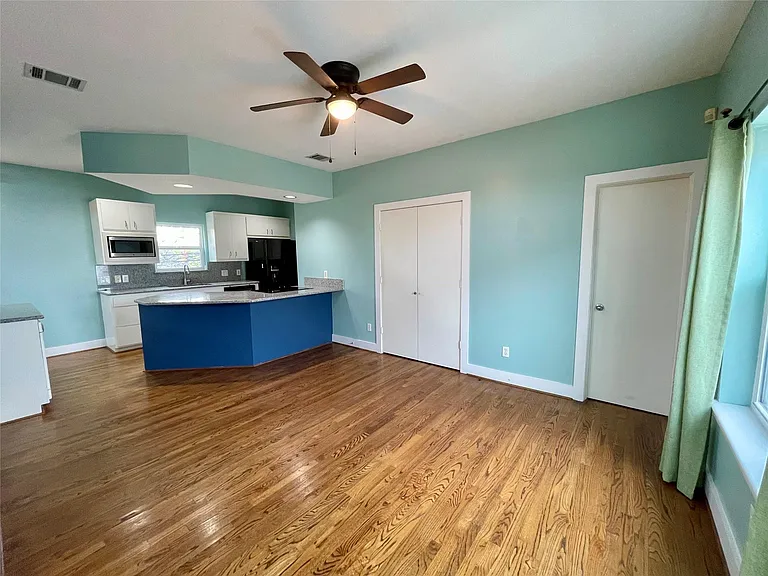 5901 Fairdale Ln #4 — Photo 8