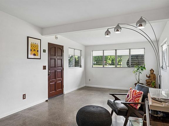 3rd image of 2626 AMBERGATE ROAD