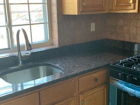 3rd image of 2756 Mickle Ave Floor 2