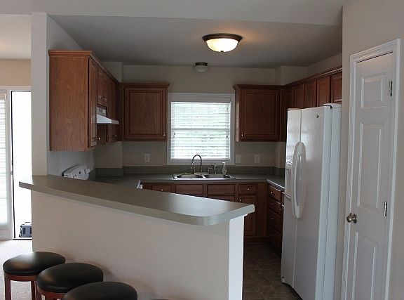 Kitchen With Breakfast Bar