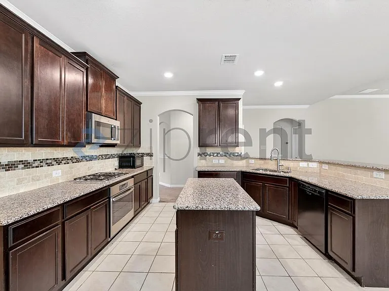 12417 Hitch Rack Way — Photo 7
