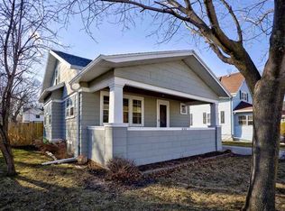 575 Oak St, Neenah, WI 54956