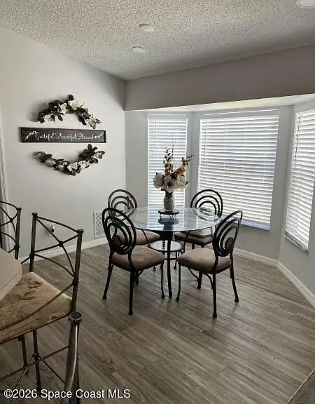 Where life happens.
Morning coffee, family dinners, homework, and celebrations all have a place here.