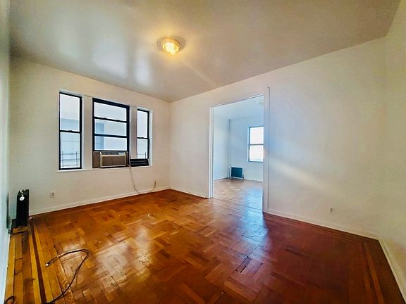 3rd image of 418 W 130th St #46A