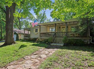 7116 Walnut St, Kansas City, MO 64114