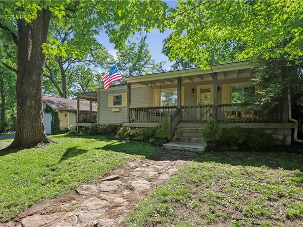 7116 Walnut St, Kansas City, MO 64114
