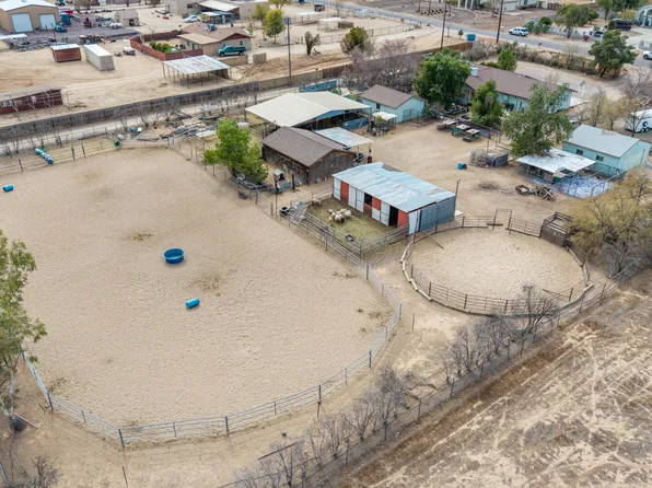 35011 N 3RD Street, Phoenix, AZ 85086