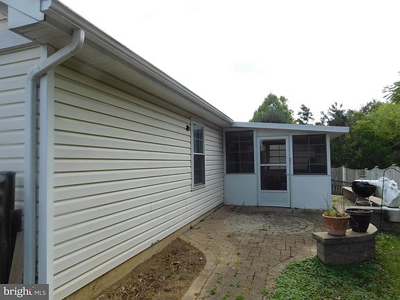 3rd image of 7415 Berryleaf Dr