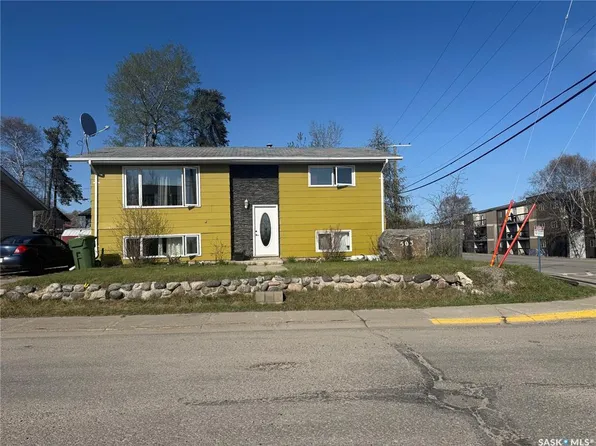503 Cook CRESCENT, La Ronge, SK S0J 1L0