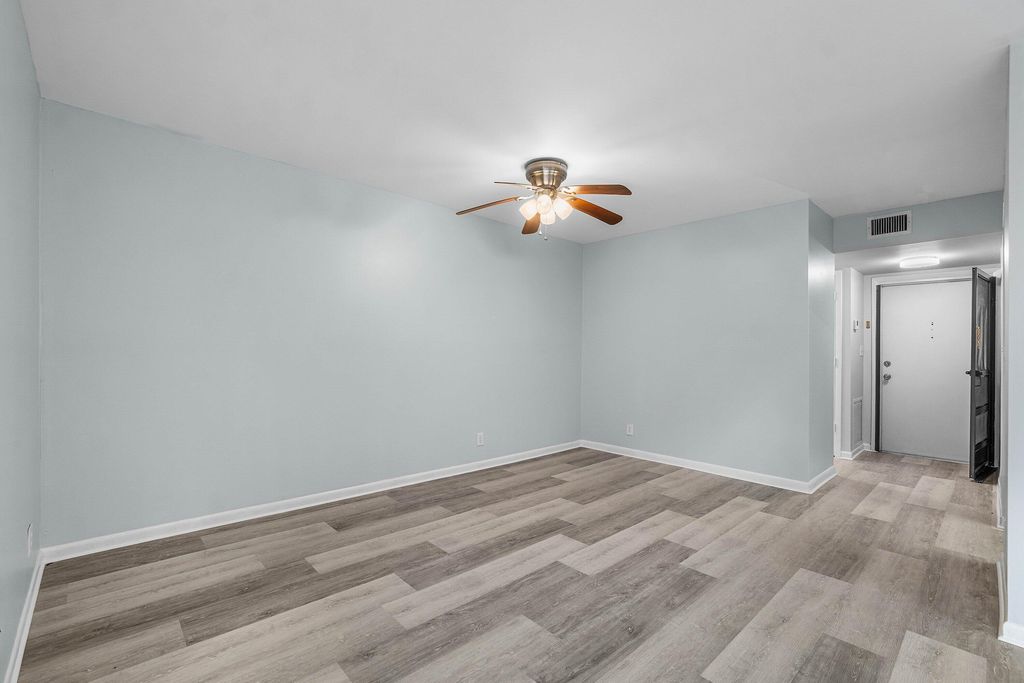 1779 NE 39th Court #1106, photo 8