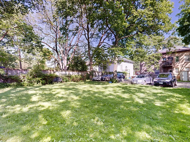 26 Craig St #1 — Photo 7
