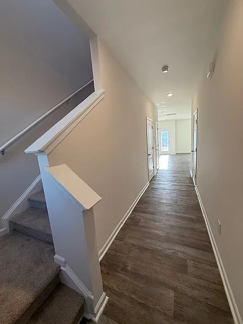 3 bed, 2.5 bath, 1503 sqft, $1,800 — Photo 2