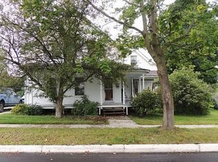 60 Diamond St, Saint Albans, VT 05478