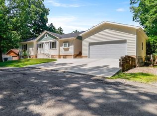 1401 Oriole Rd, Valparaiso, IN 46383