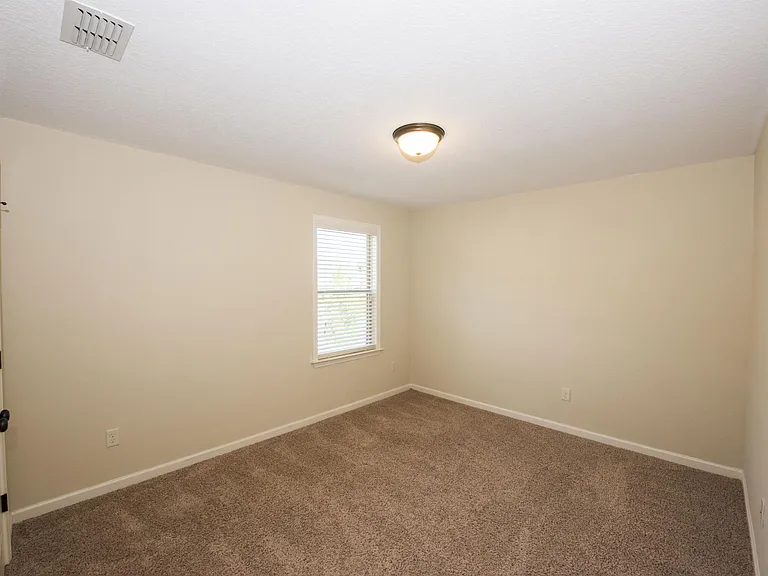 1177 Weatherford St — Photo 9
