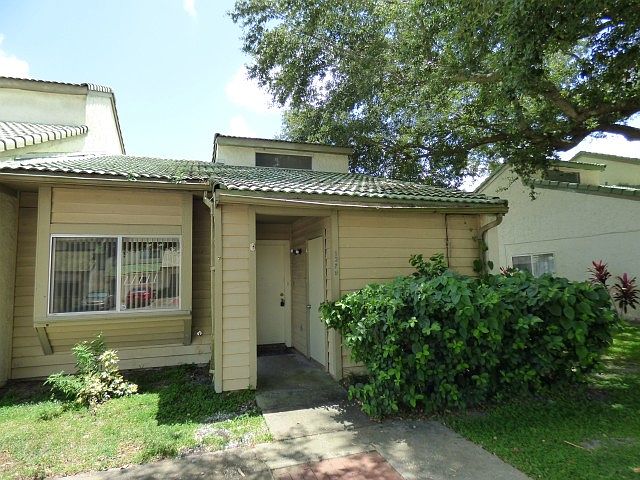 1st image of 1329 Winter Green Way