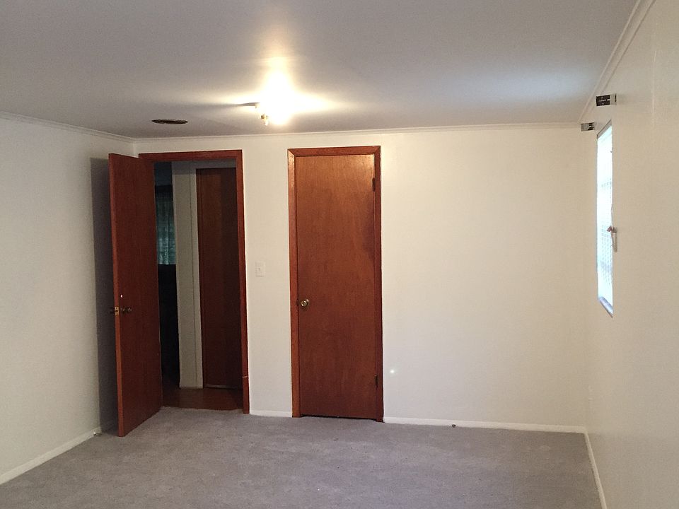 1st image of 796 NW Long St