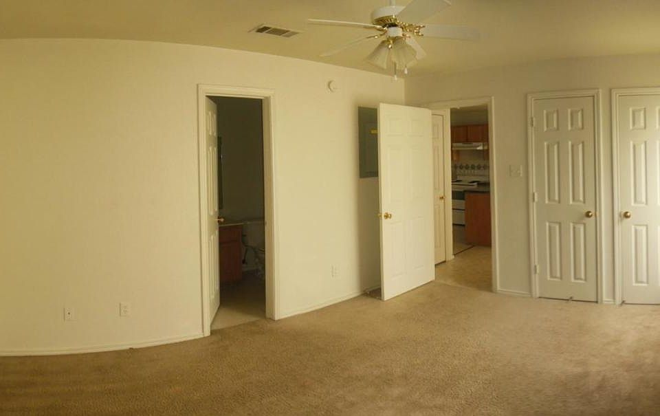 007_Master Bedroom_12132021