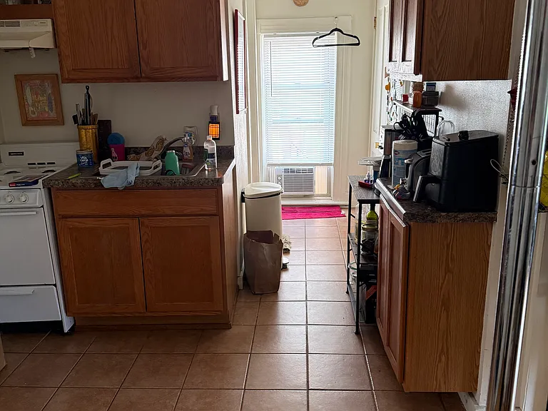 625 E Pleasant St — Photo 7