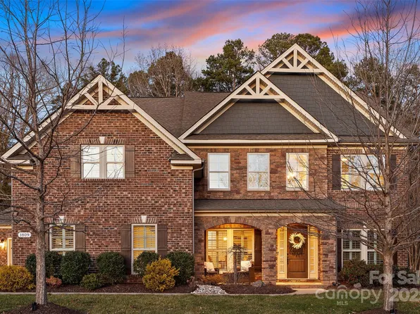 1809 Cavaillon Dr, Waxhaw, NC 28173