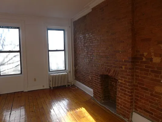 Rented by Garfield Realty  | media 20