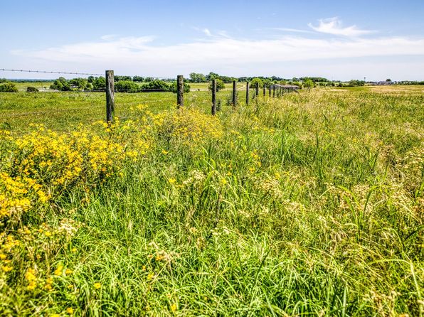 4336 W Farm To Market Rd #2502, Bleiblerville, TX 78931