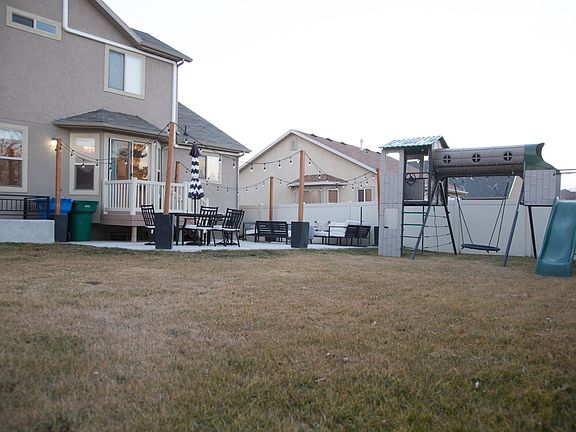 2nd image of 2418 W 2350 N