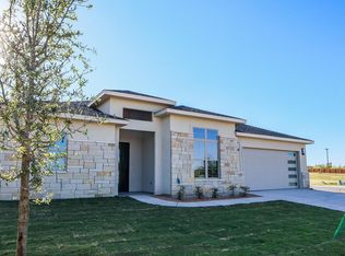 5614 King Mill Cir, San Angelo, TX 76904