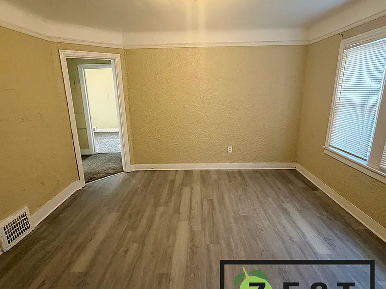 15765 Washburn St — Photo 3