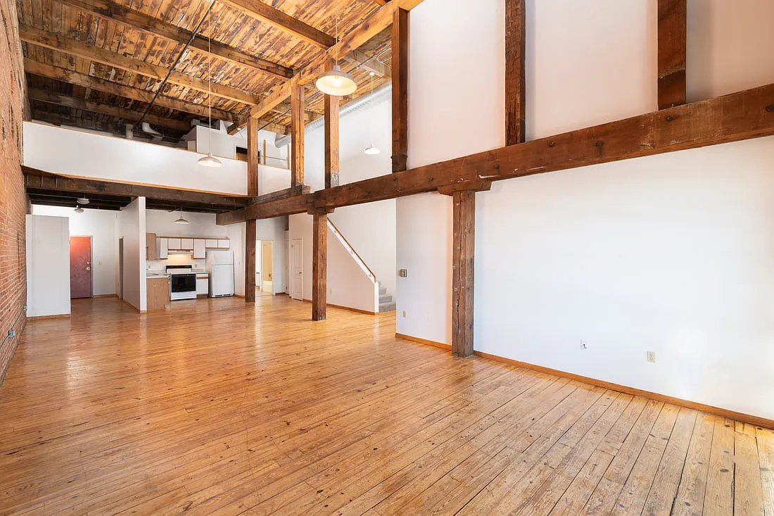 Tilsner Artist Lofts — Photo 4