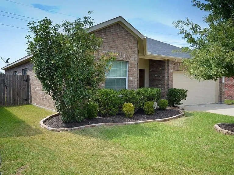 2727 Lakecrest River Dr — Photo 21