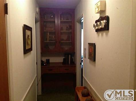 3rd image of 1112 Crestview Dr