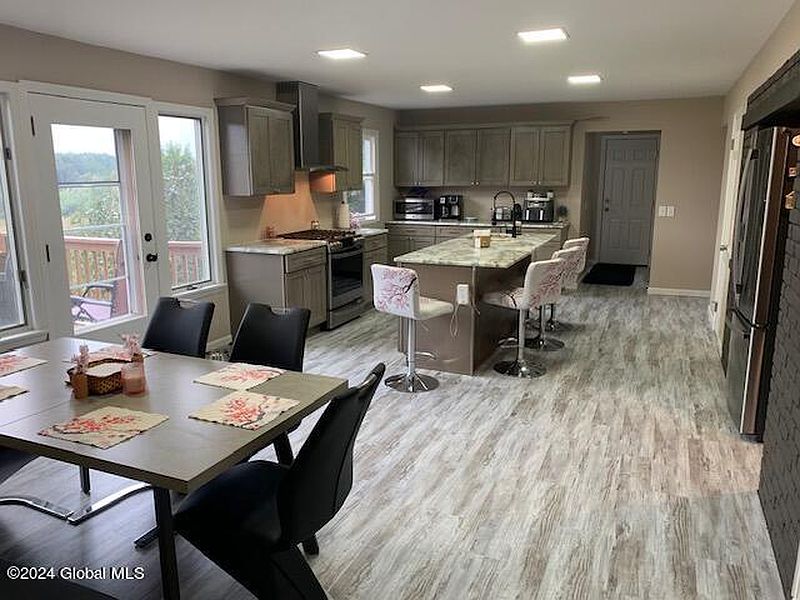 5th image of 756 Wells Road